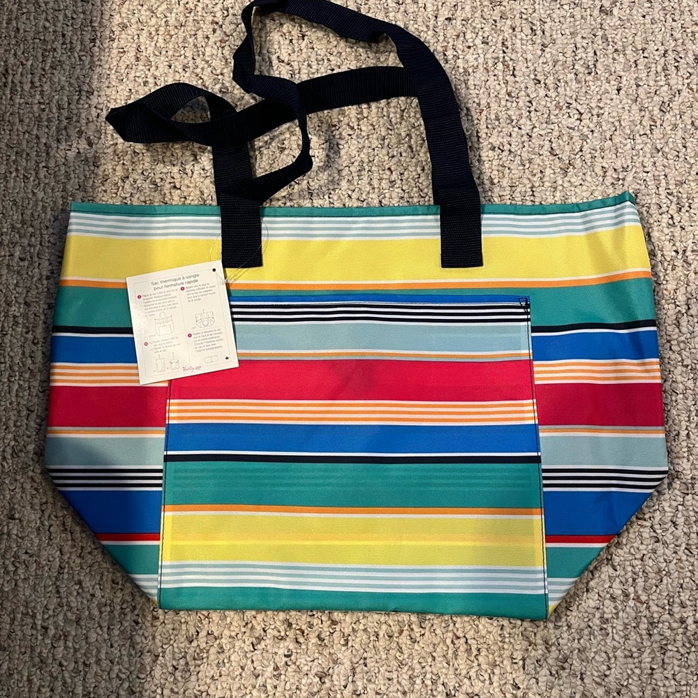 Thirty-One Quick Cinch Thermal Tote.  New